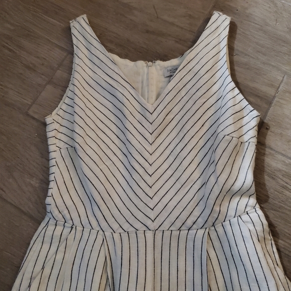 Brand new jumper / romper size 2 - Picture 3 of 4